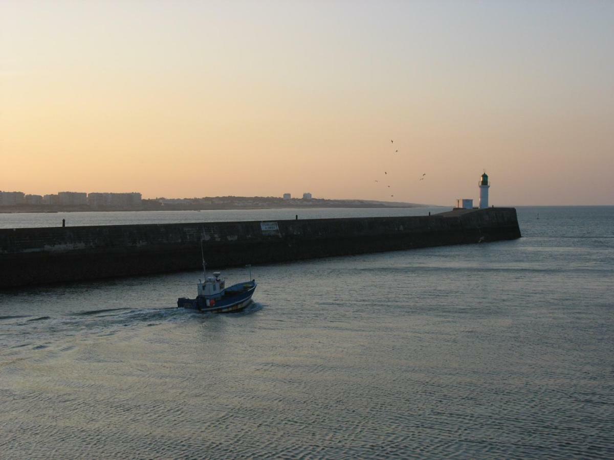 Oceane Flore Appart Vue Mer Les Sables-dʼOlonne Екстериор снимка